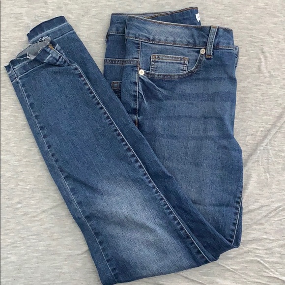 Jeans - Picture 2 of 4